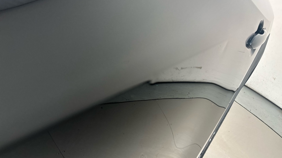 TOYOTA BZ4X dents