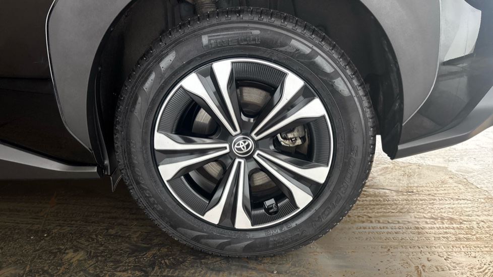 TOYOTA BZ4X Image 18
