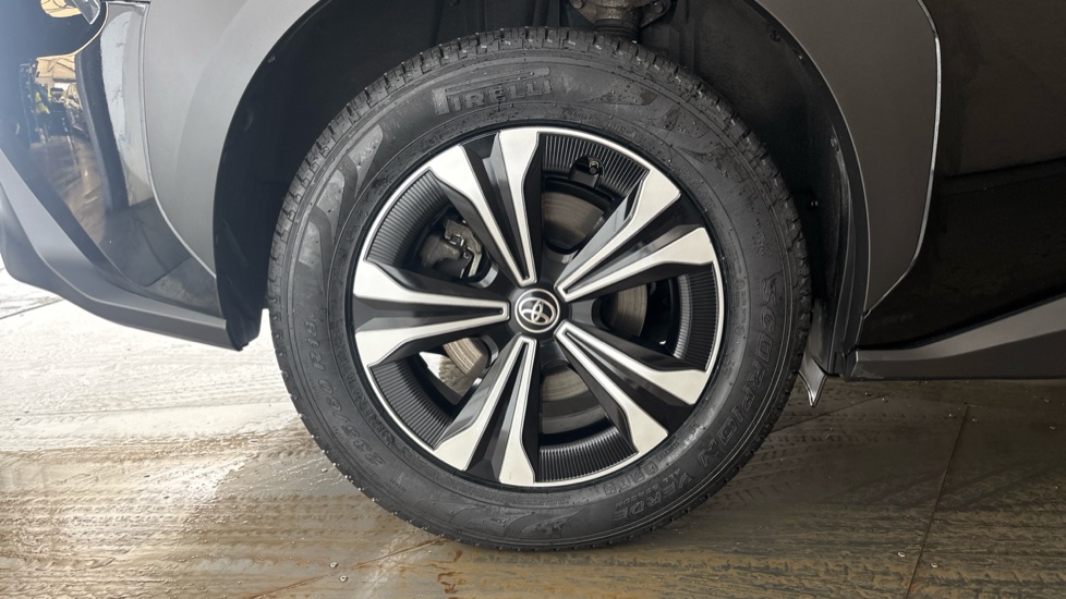 TOYOTA BZ4X Image 19