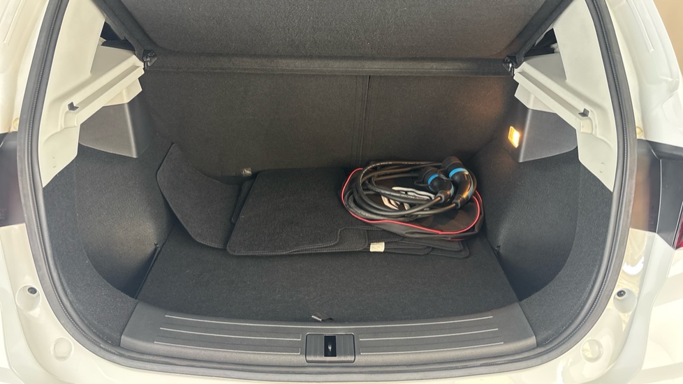 MG ZS Image 15