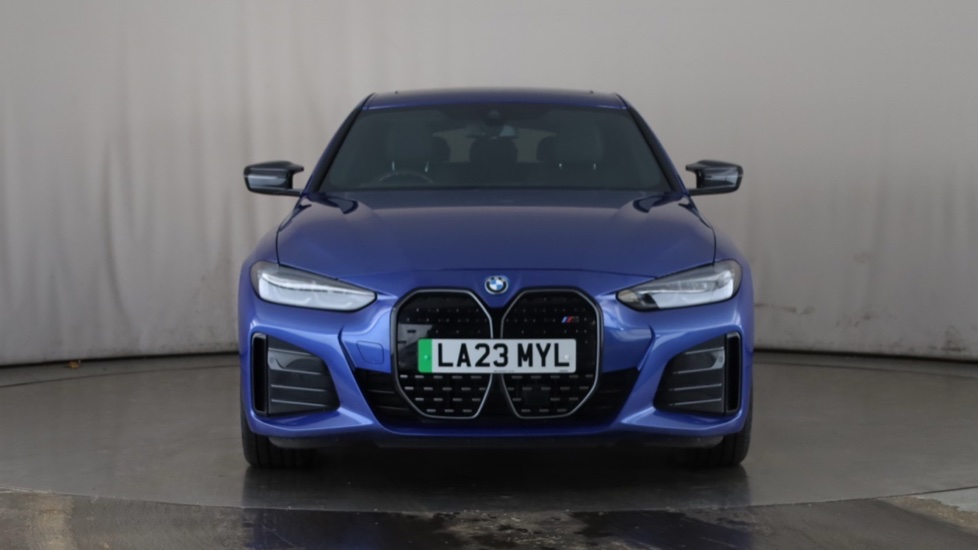 BMW I4 Image 8