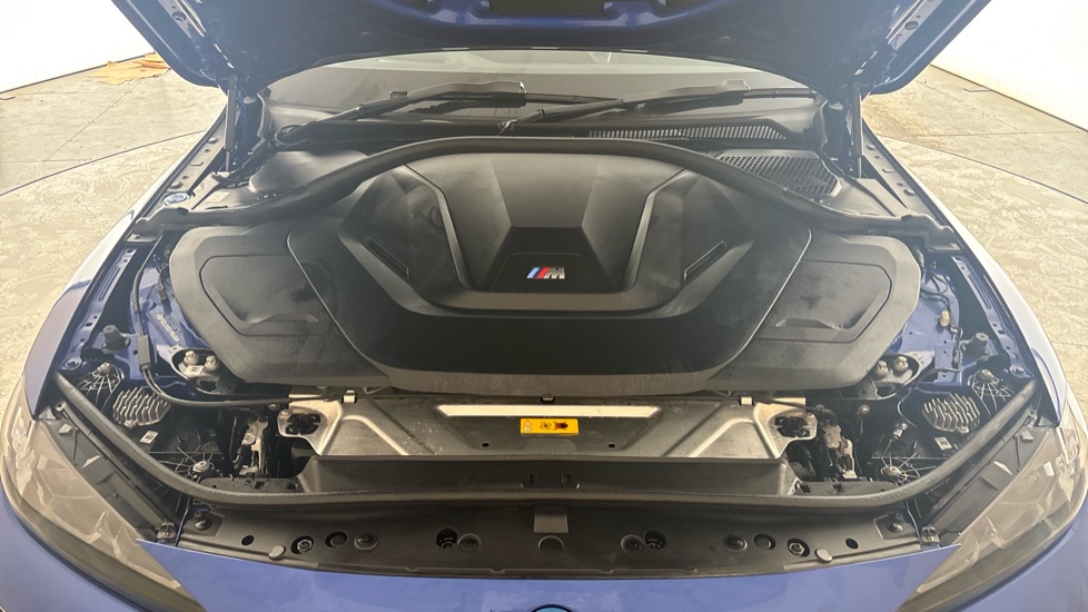 BMW I4 Image 16