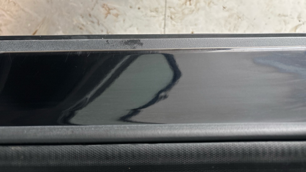 MG ZS Dent