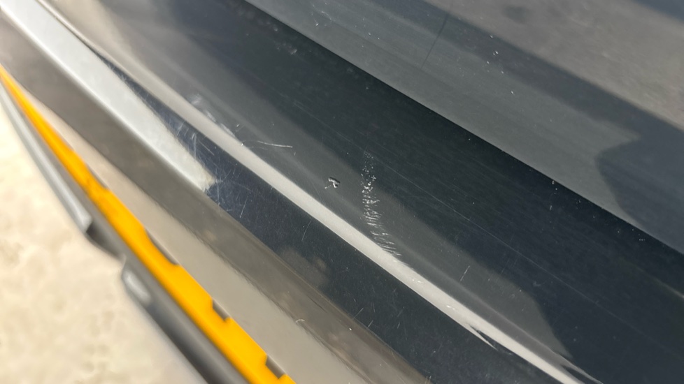 MG ZS Scratches and chips