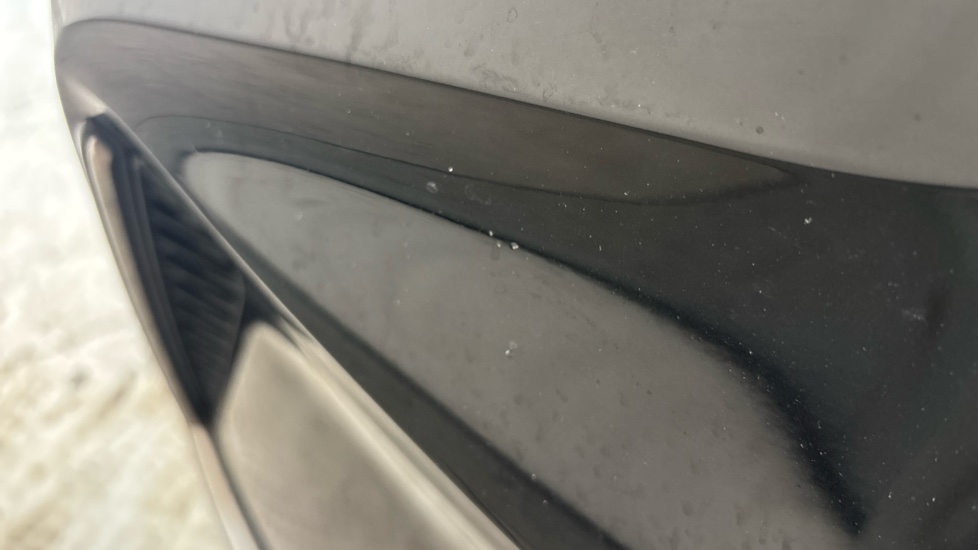 MG ZS Multiple chips