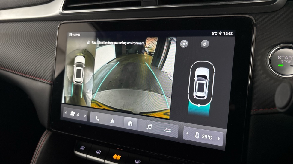 MG ZS Reverse camera