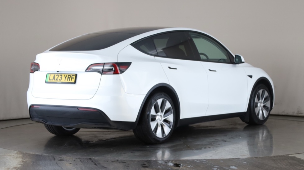 TESLA MODEL Y Image 5