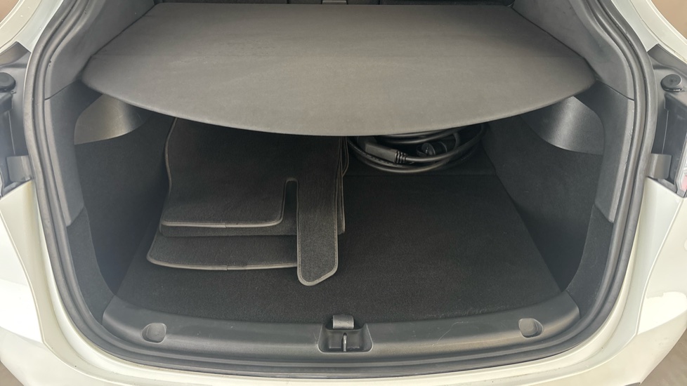 TESLA MODEL Y Image 15