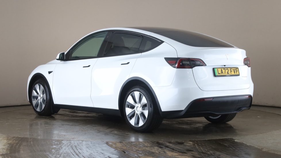TESLA MODEL Y Image 3