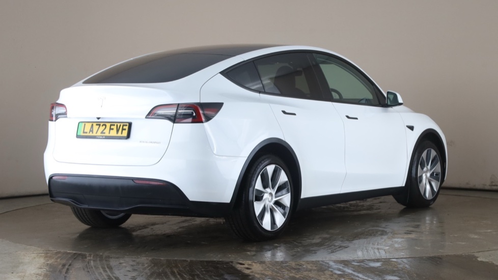 TESLA MODEL Y Image 5