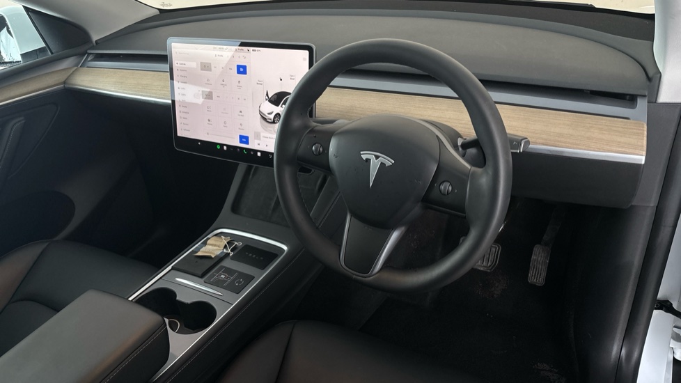 TESLA MODEL Y Image 9