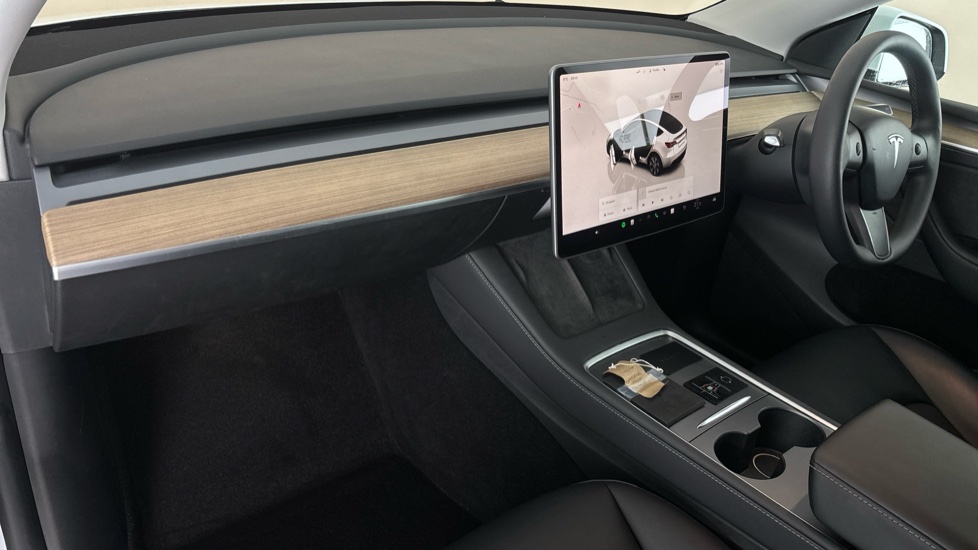 TESLA MODEL Y Image 10