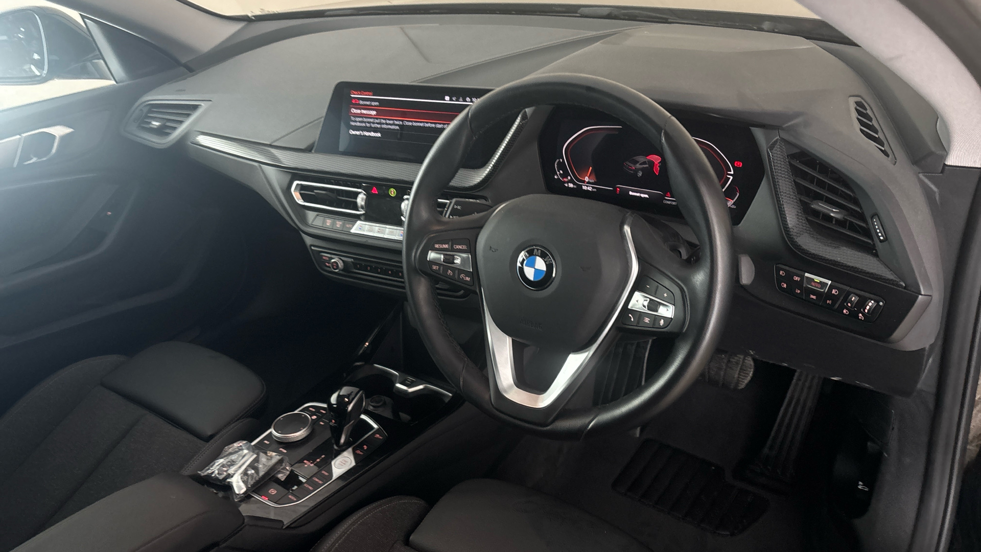 4020914 218i [136] Sport 4dr DCT [Live Cockpit Prof]