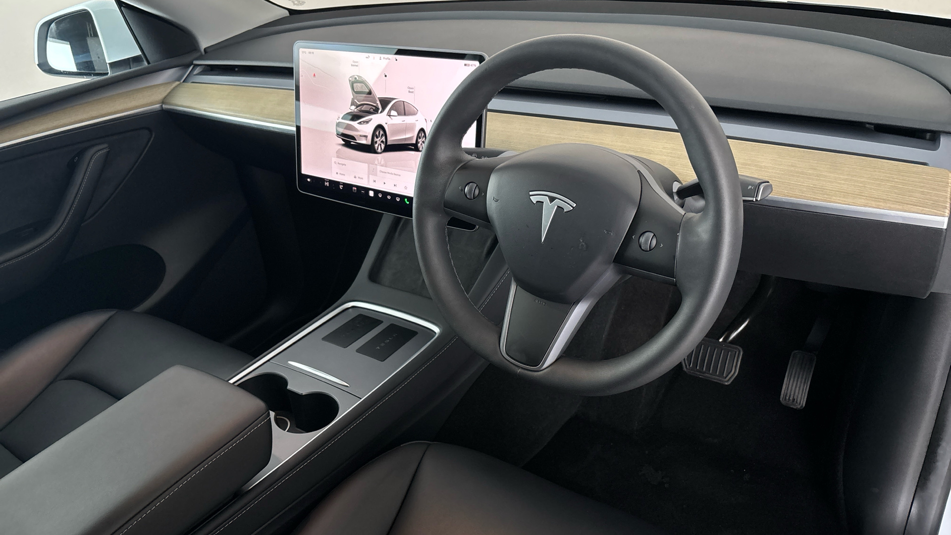 4020683 RWD 5dr Auto