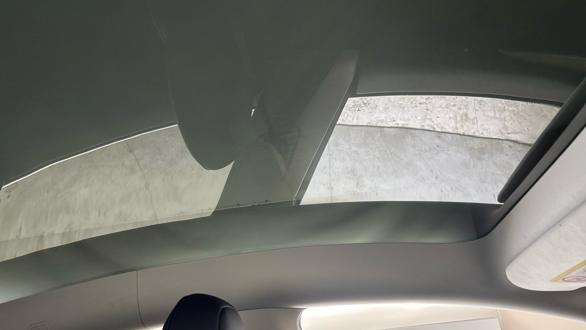 4020683 RWD 5dr Auto