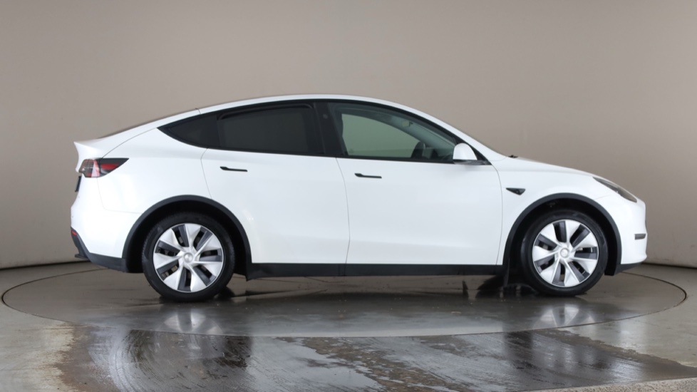 TESLA MODEL Y Image 6