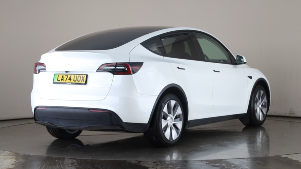 TESLA MODEL Y Image 5