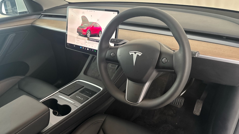 TESLA MODEL Y Image 9