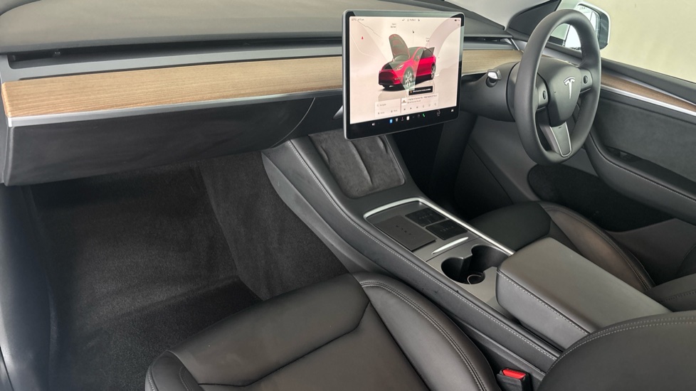 TESLA MODEL Y Image 10