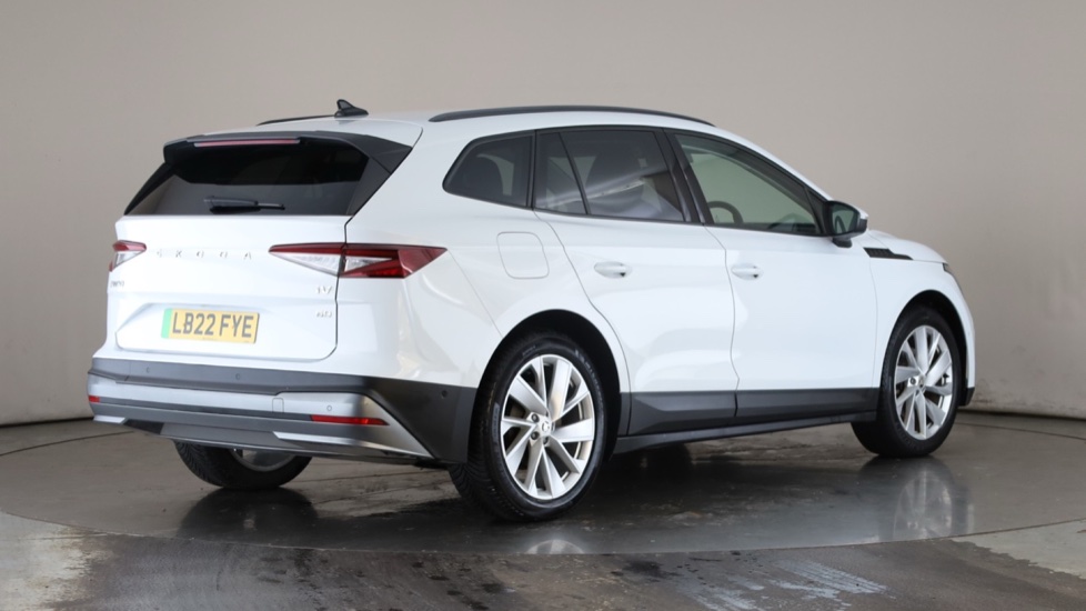 SKODA ENYAQ Image 5