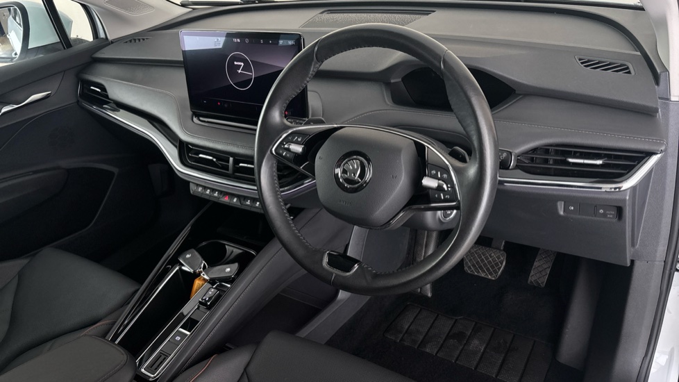 SKODA ENYAQ Image 9