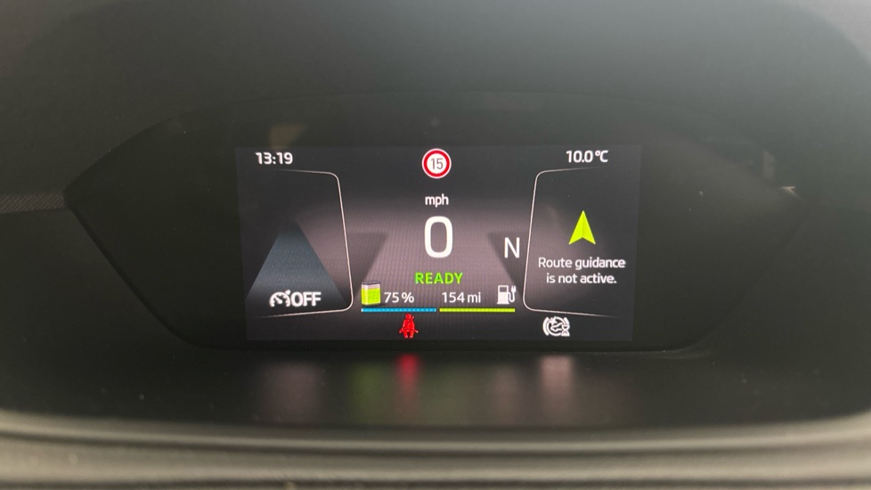 SKODA ENYAQ Image 13