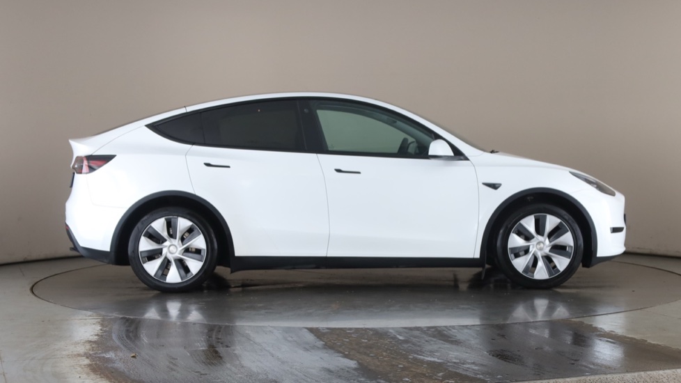 TESLA MODEL Y Image 6