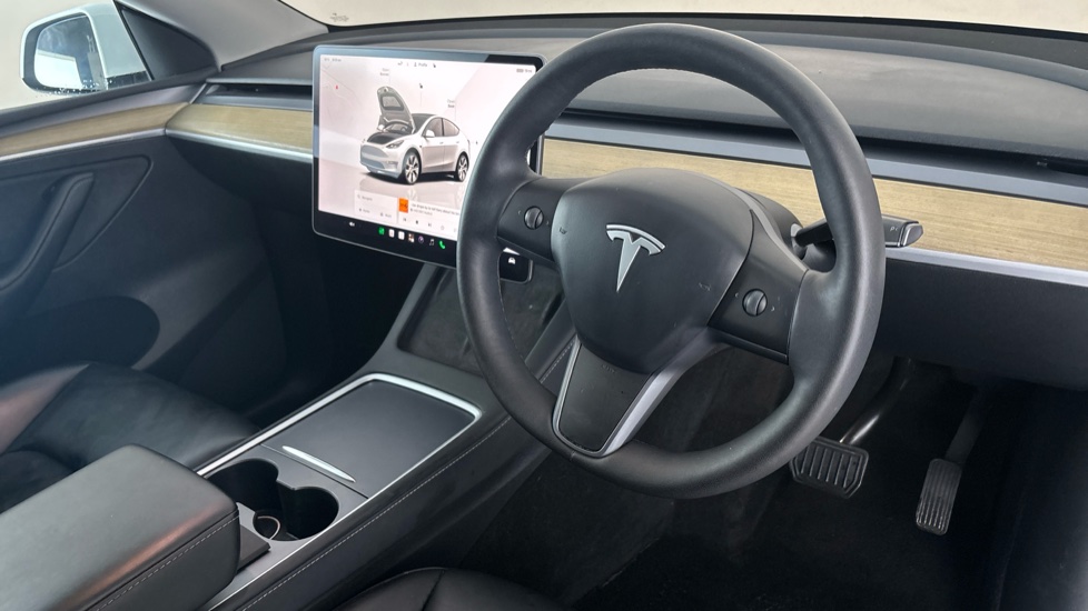 TESLA MODEL Y Image 9