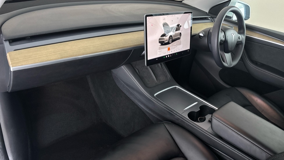 TESLA MODEL Y Image 10