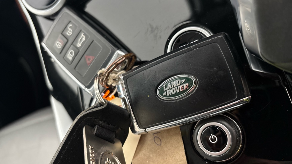 LAND ROVER RANGE ROVER SPORT 2 keys