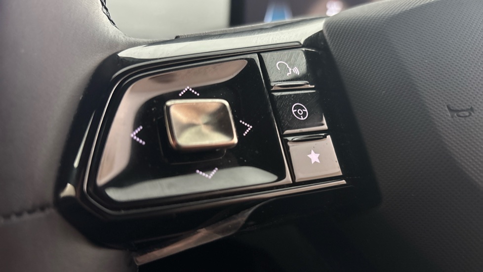 MG MG4 cruise control