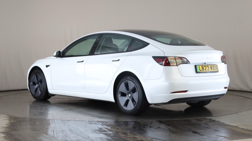Tesla Model 3 Image 3