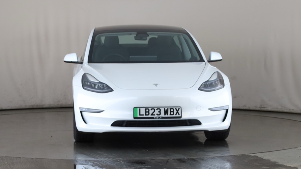 Tesla Model 3 Image 8