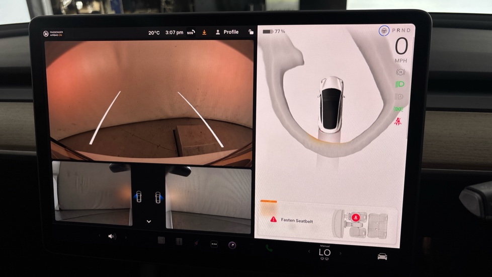 Tesla Model 3 reverse camera