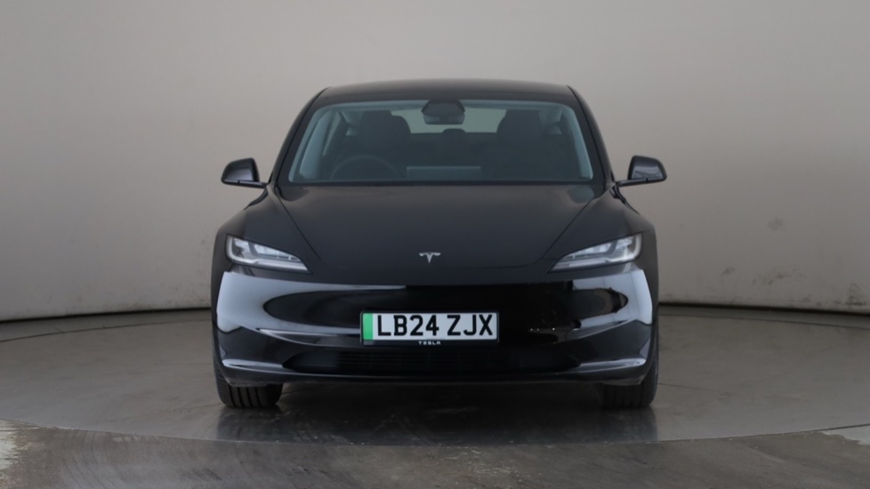 Tesla Model 3 Image 8