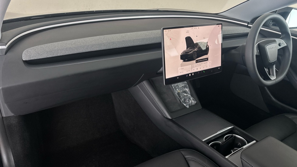 Tesla Model 3 Image 10