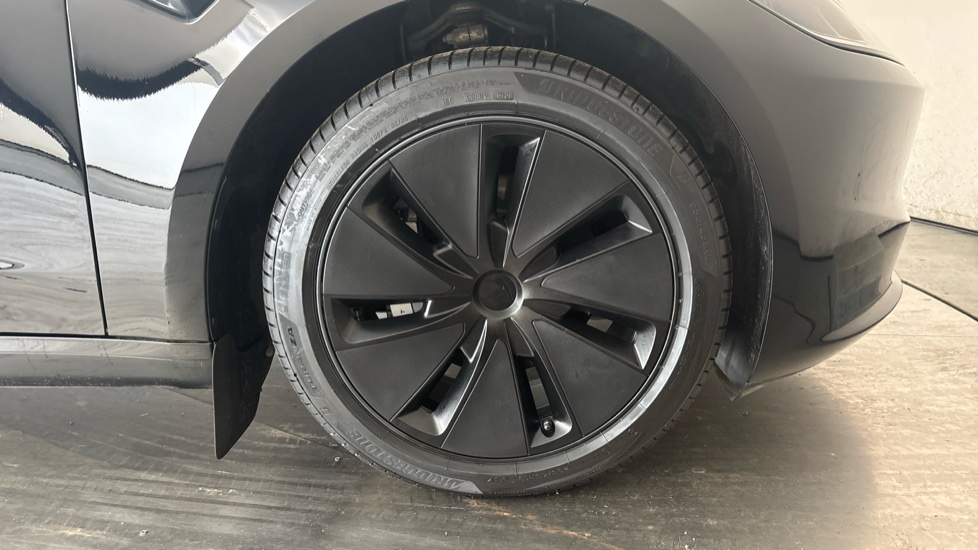 Tesla Model 3 Image 20