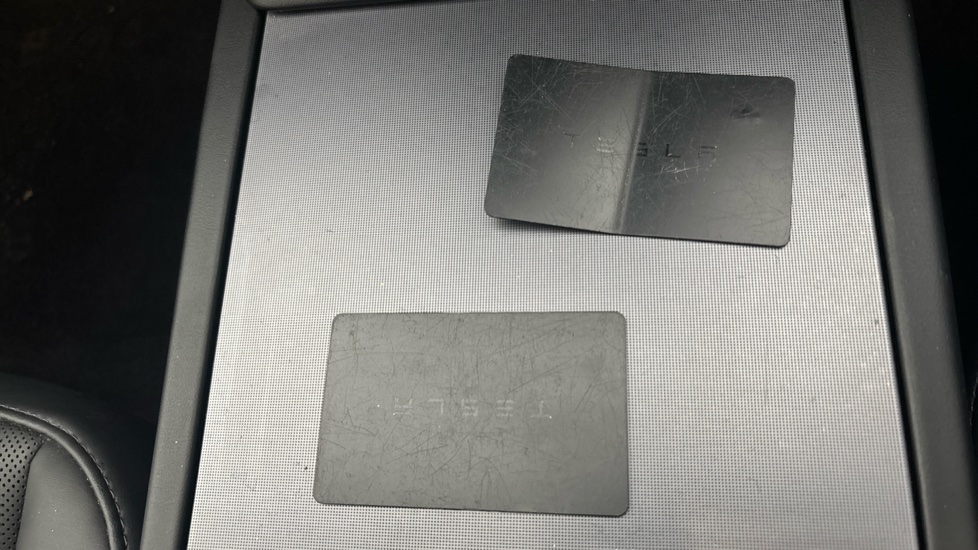 Tesla Model 3 two keys