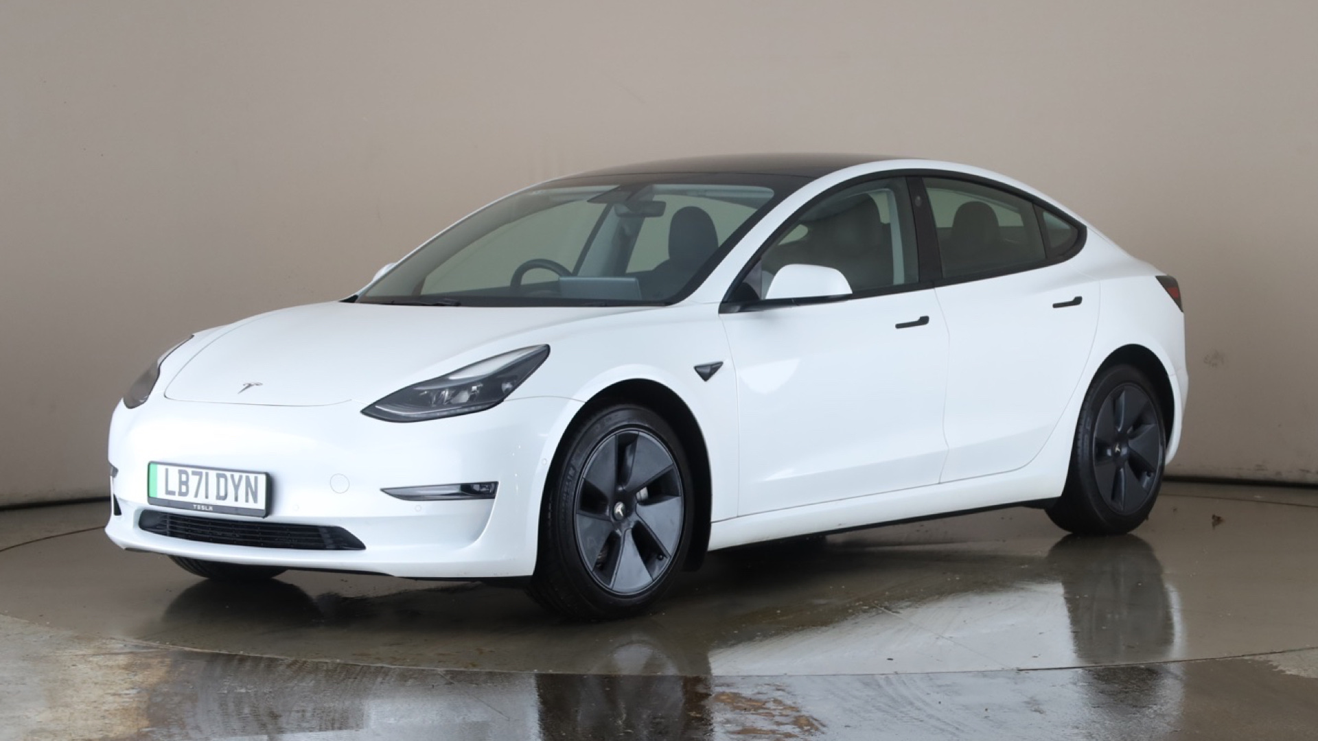 Long Range AWD 4dr Auto [2021]