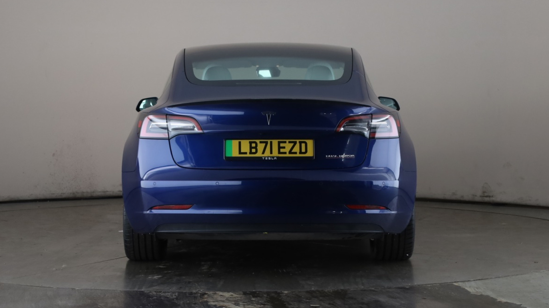 4027665 Performance AWD 4dr [Performance Upgrade] Auto