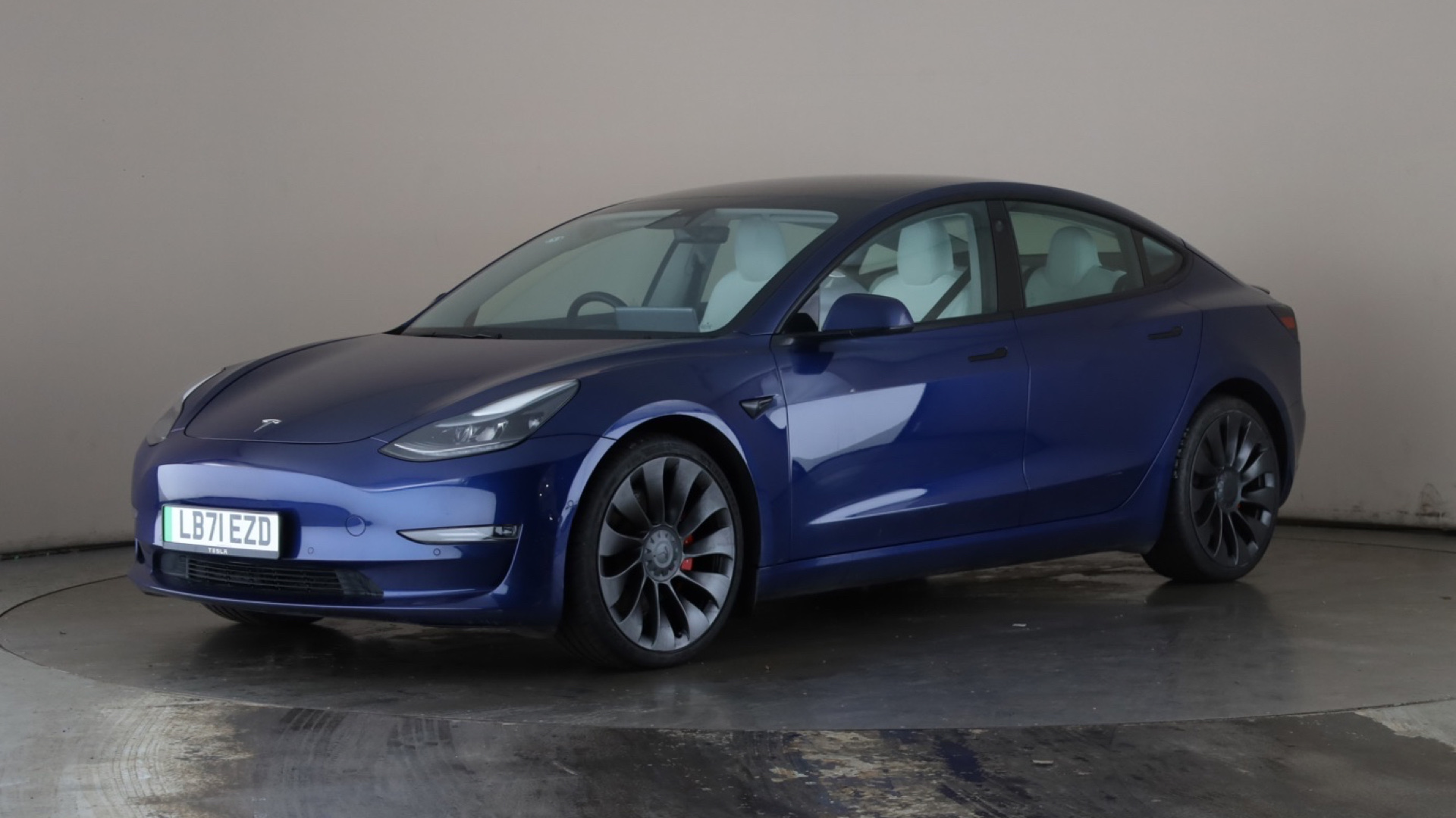 Tesla Model 3 Saloon Performance AWD 4dr [Performance Upgrade] Auto