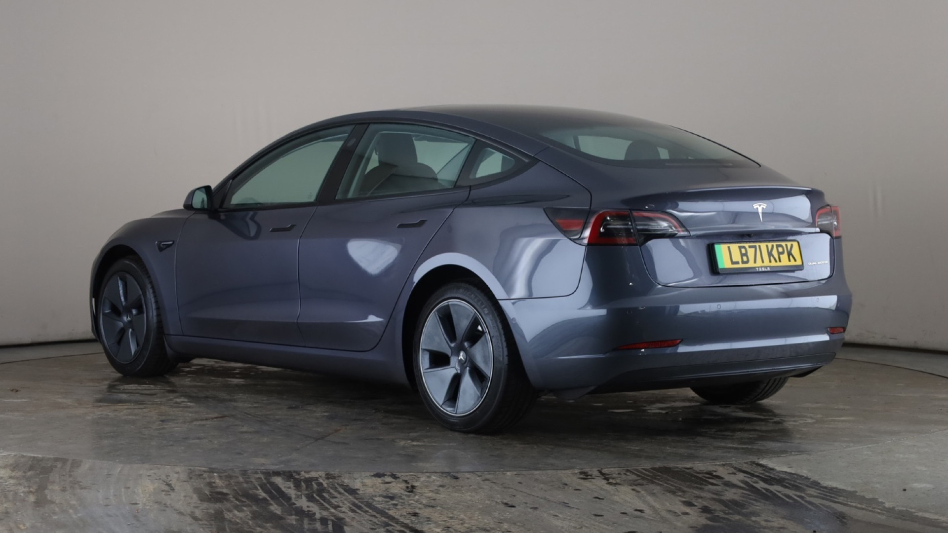 4027777 Long Range AWD 4dr Auto