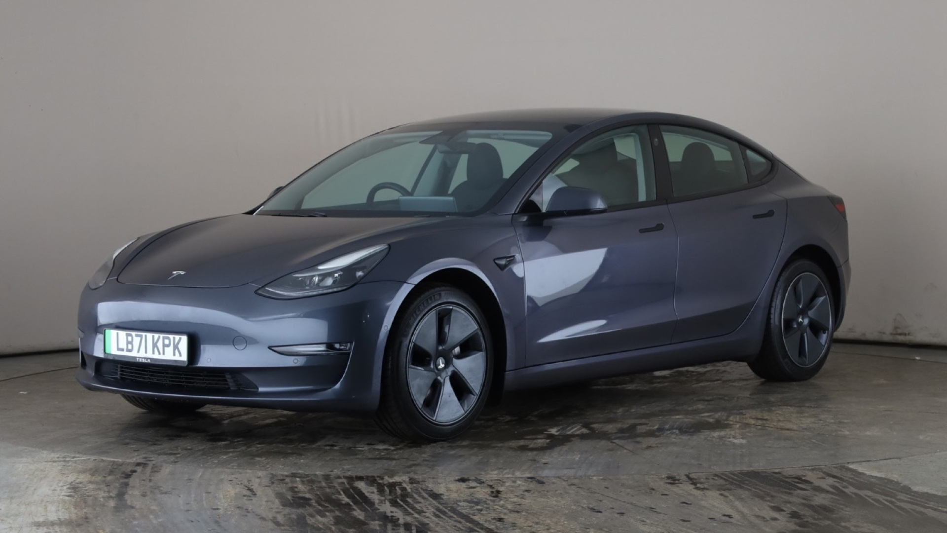 Tesla Model 3 Saloon Long Range AWD 4dr Auto