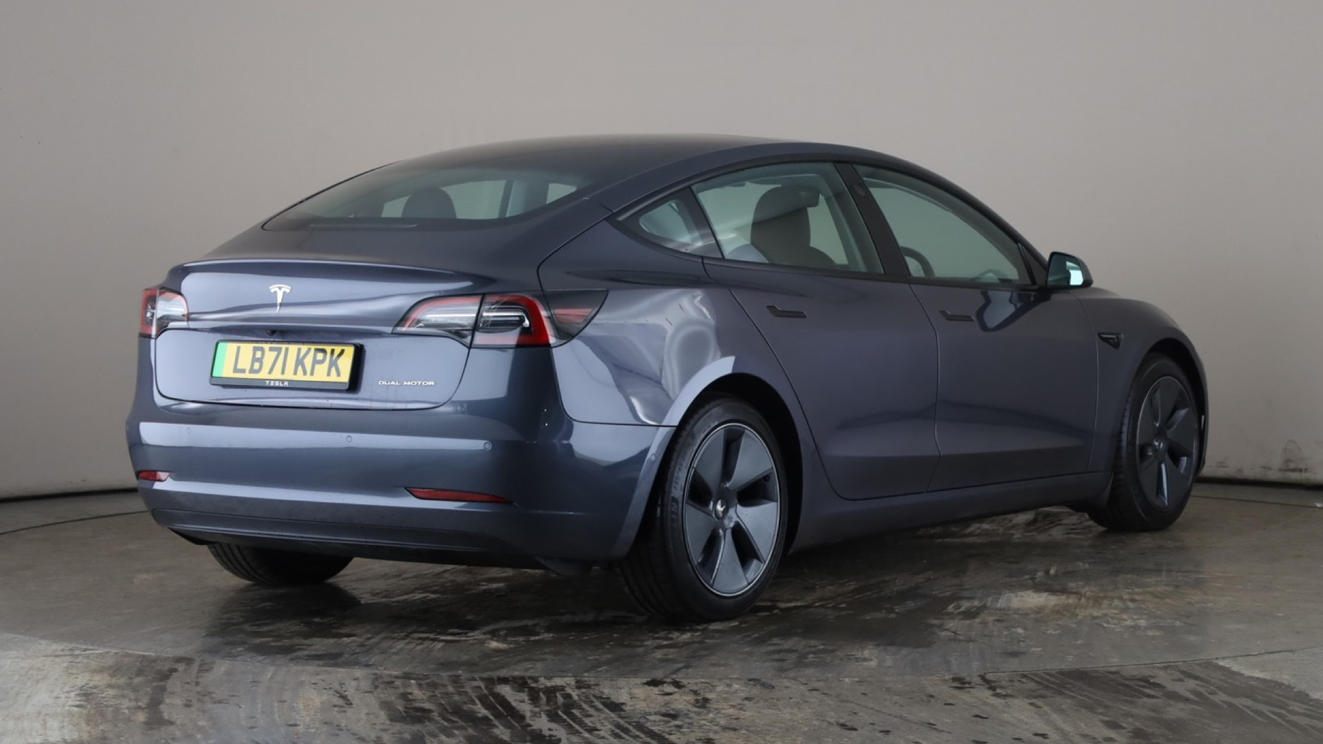 4027777 Long Range AWD 4dr Auto