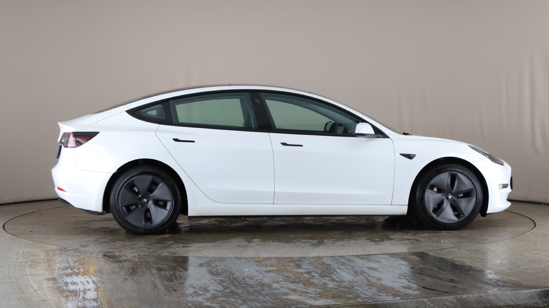 4020920 Long Range AWD 4dr Auto