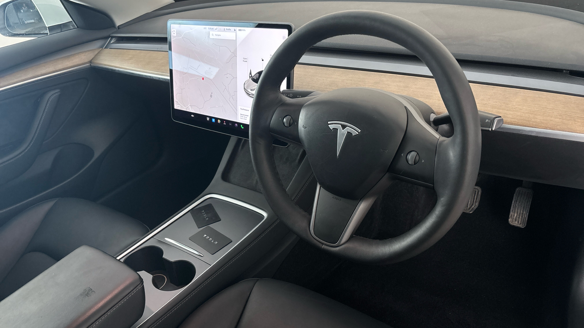 4020920 Long Range AWD 4dr Auto