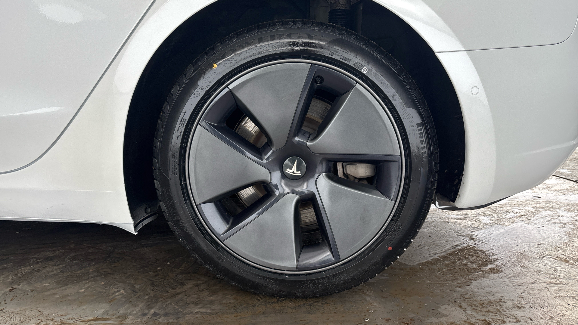 4020920 Long Range AWD 4dr Auto