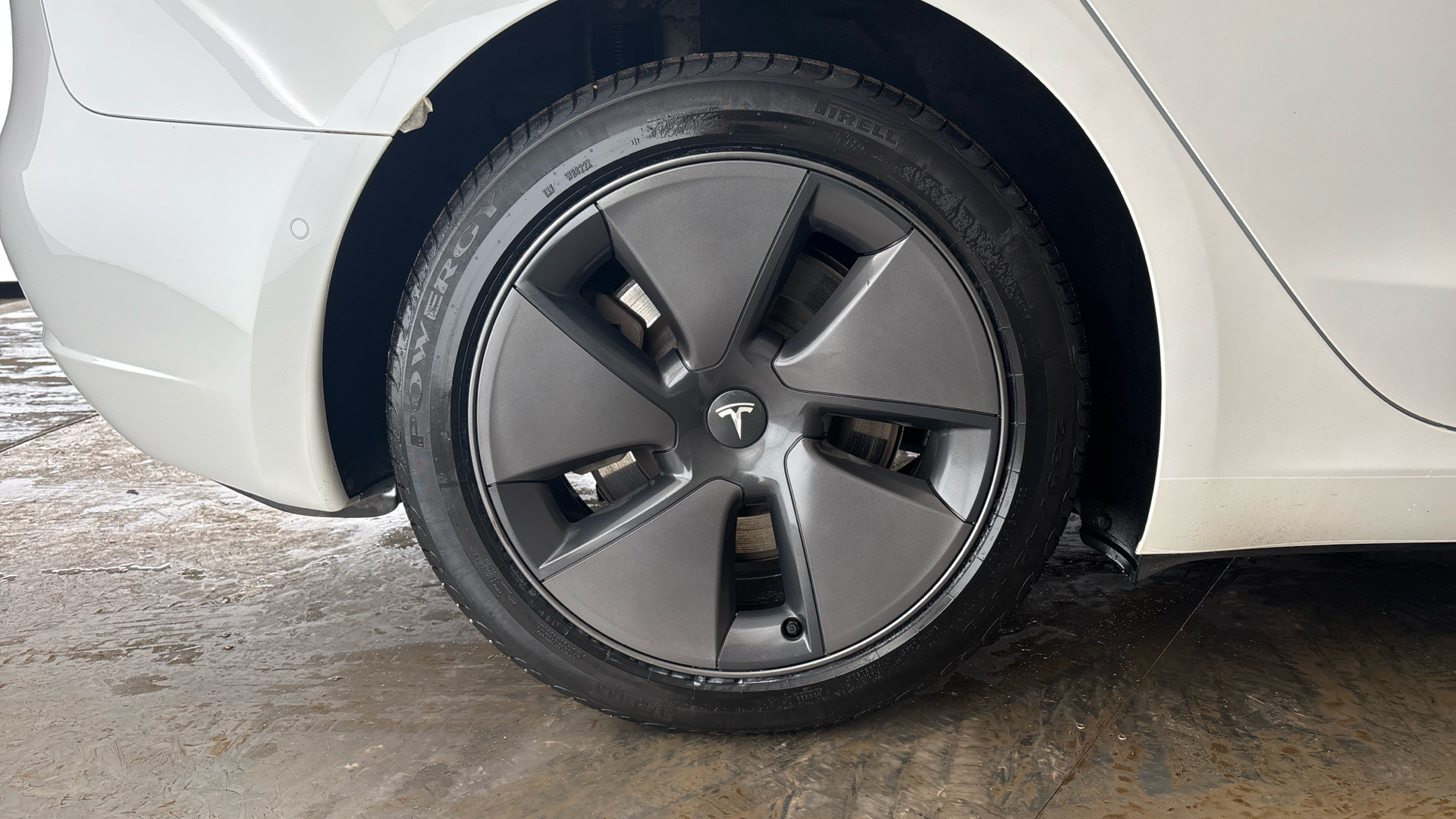 4020920 Long Range AWD 4dr Auto