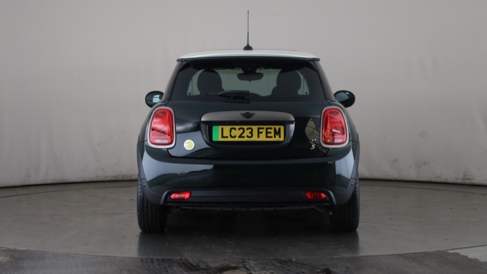 MINI HATCHBACK Image 4