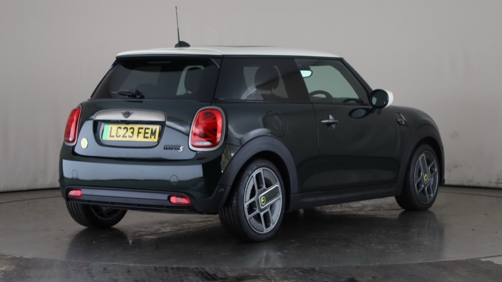 MINI HATCHBACK Image 5